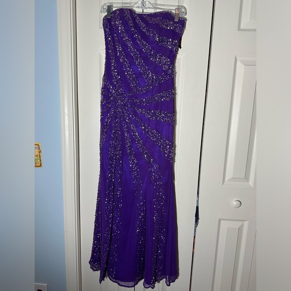 Vintage Tiffany Designs Elegant Purple Evening Gown - Picture 1 of 11